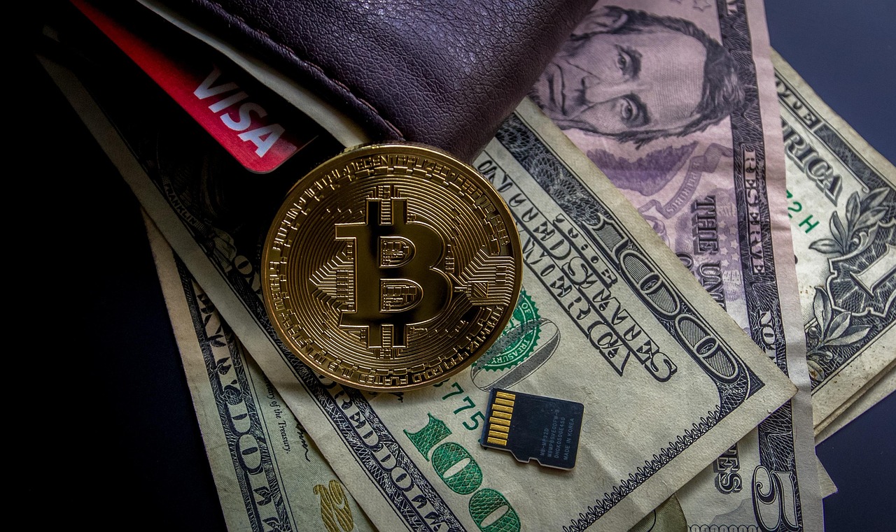 黄金再飙新高！数据：比特币通常在100~150天内跟进拉涨
